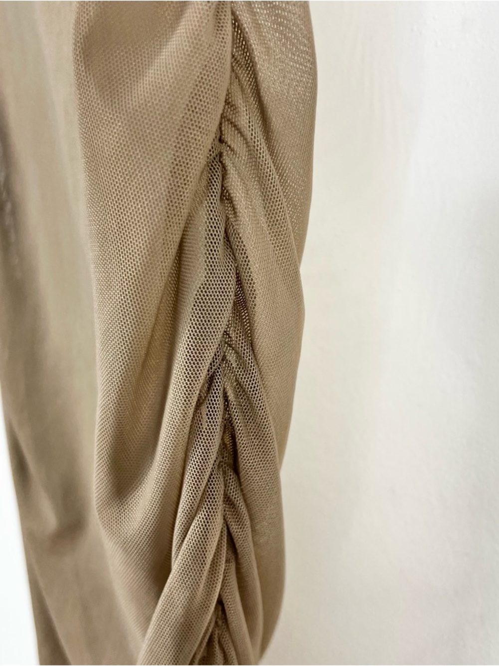 Emporio Armani S/S 21 taupe sheer Ruched Mesh bodycon midi skirt IT 40 - Picture 7 of 12